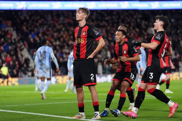 Dean Huijsen celebra un gol amb el Bournemouth a la Premier League / Foto: Europa Press