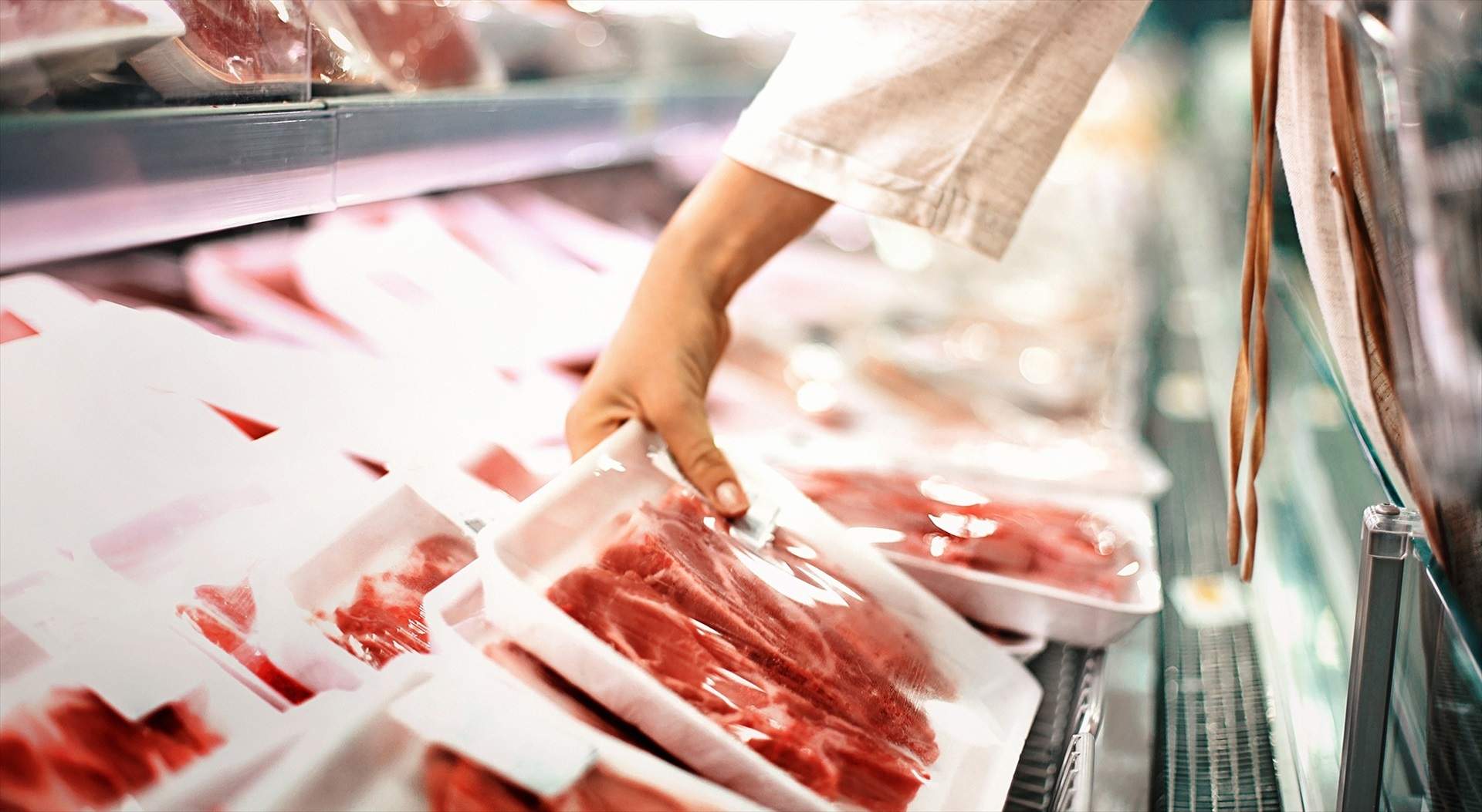 La advertencia de la OCU con los términos que hay que evitar para elegir carne en el supermercado