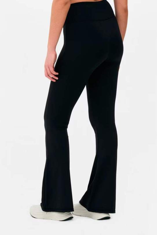 Leggings extrasuaves acampanados Leggings extrasuaves acampanados