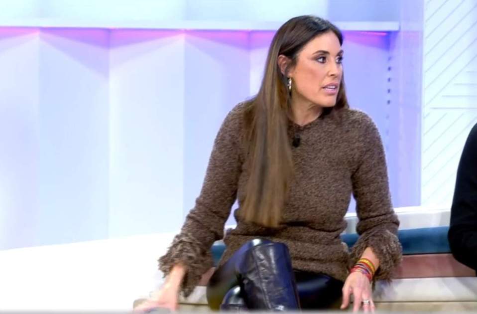 Isabel Rábago con pulseras de España, Telecinco