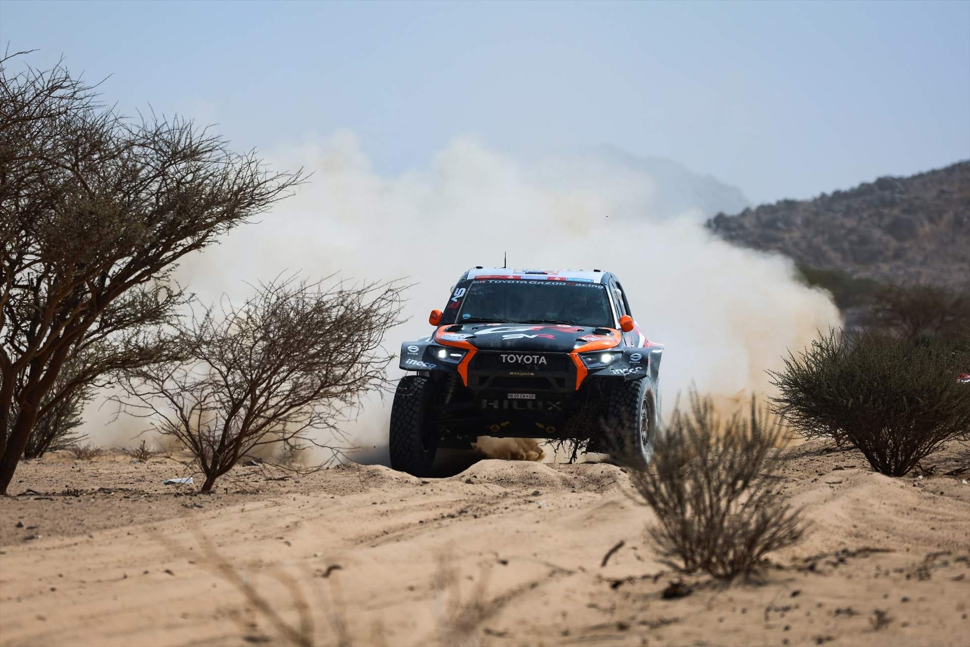 Problemas para Laia Sanz y Carlos Sainz en la Etapa 1 del Dakar y buen papel de Edgar Canet