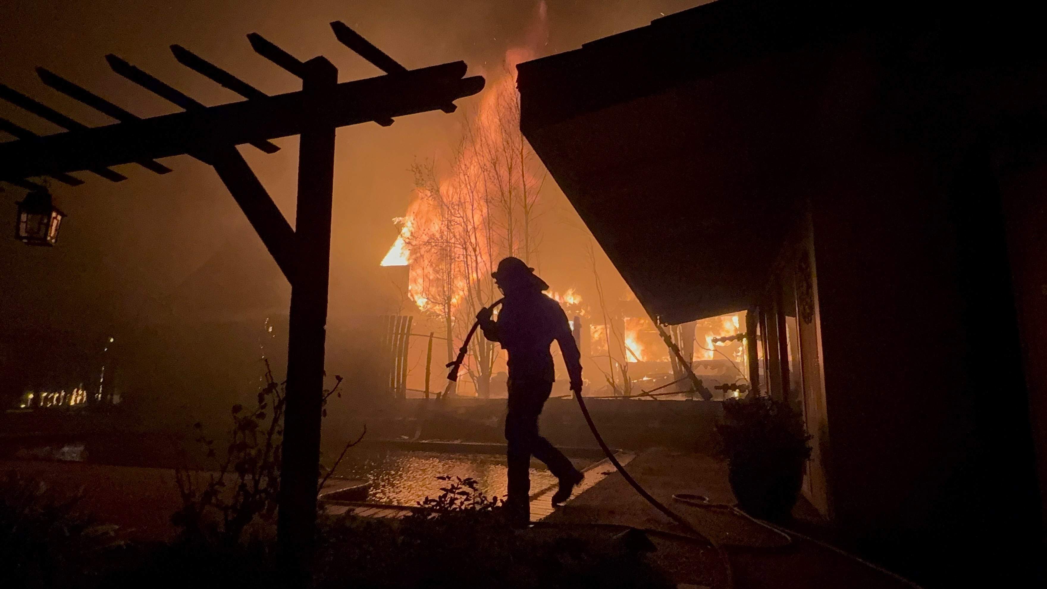 ¿Por qué son tan graves los incendios en Los Ángeles?