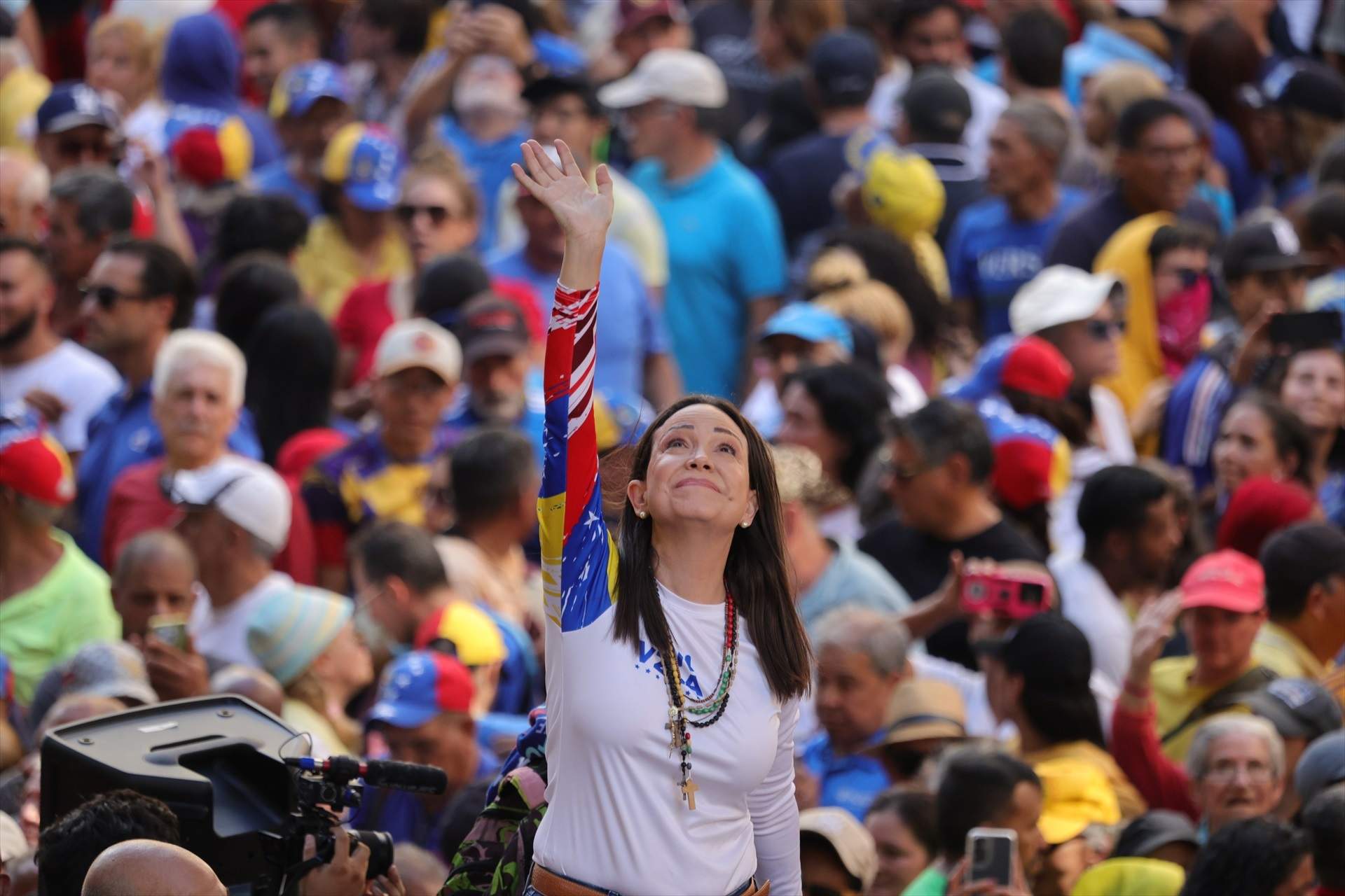 El régimen de Maduro detiene a la opositora María Corina Machado después de reaparecer en Caracas