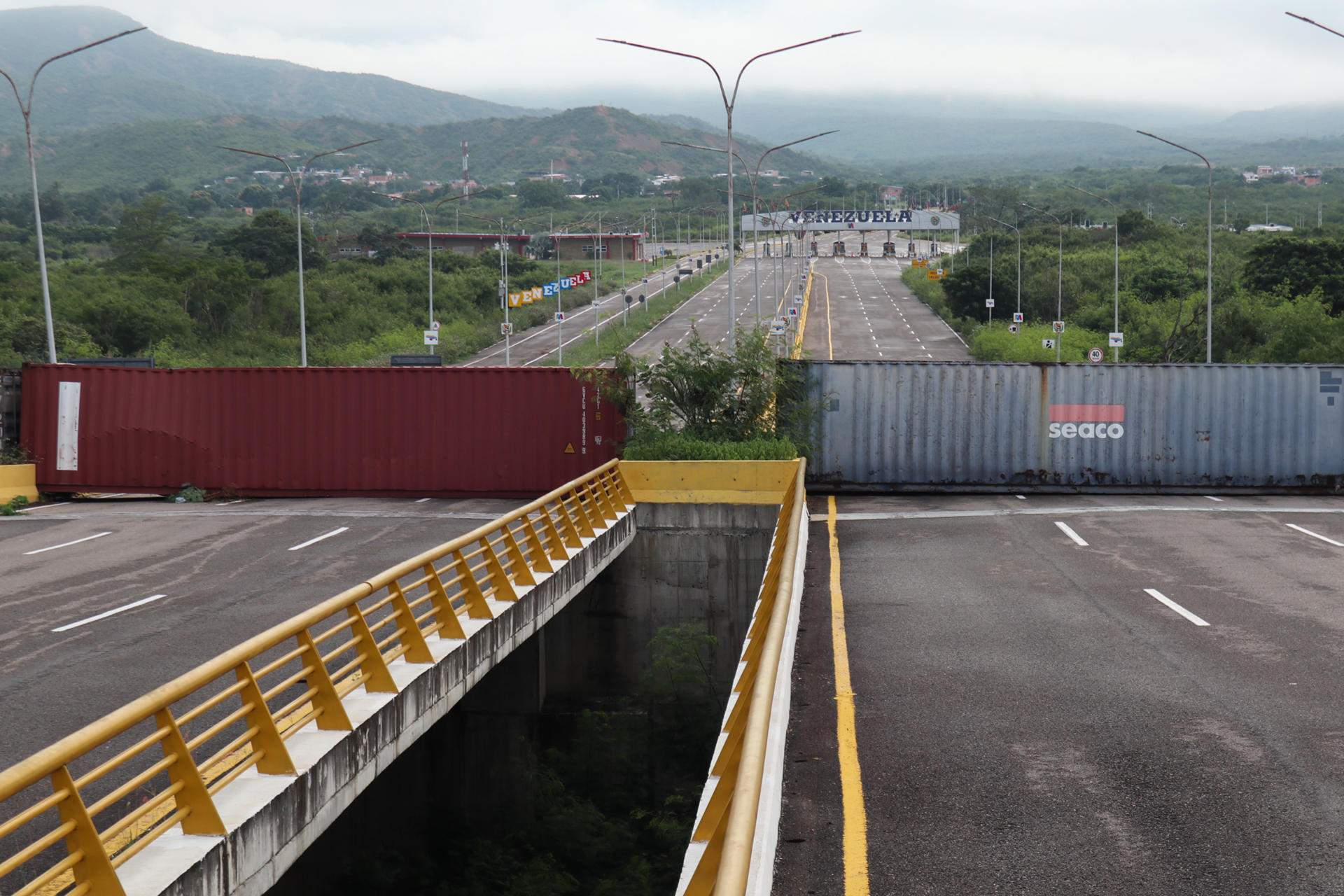 Venezuela cierra la frontera con Colombia y suspende vuelos antes de la toma de posesión de Maduro