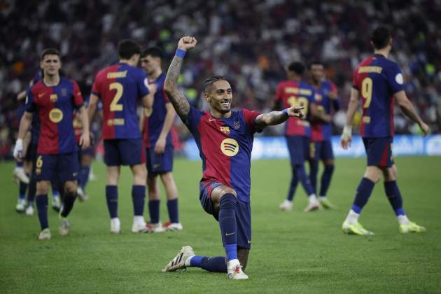 Raphinha celebra un gol seu amb el Barça contra el Reial Madrid / Foto: EFE