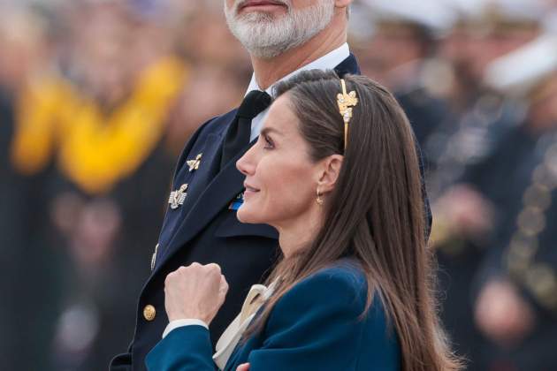 Diadema de Letícia   GTRES