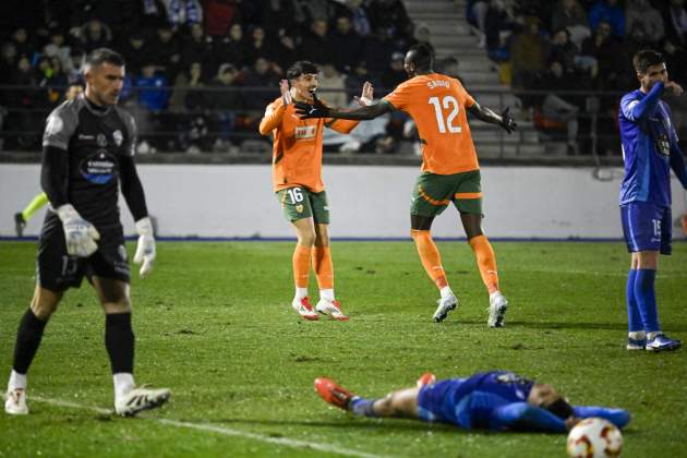 Umar Sadiq gol Ourense Valencia / Foto: EFE