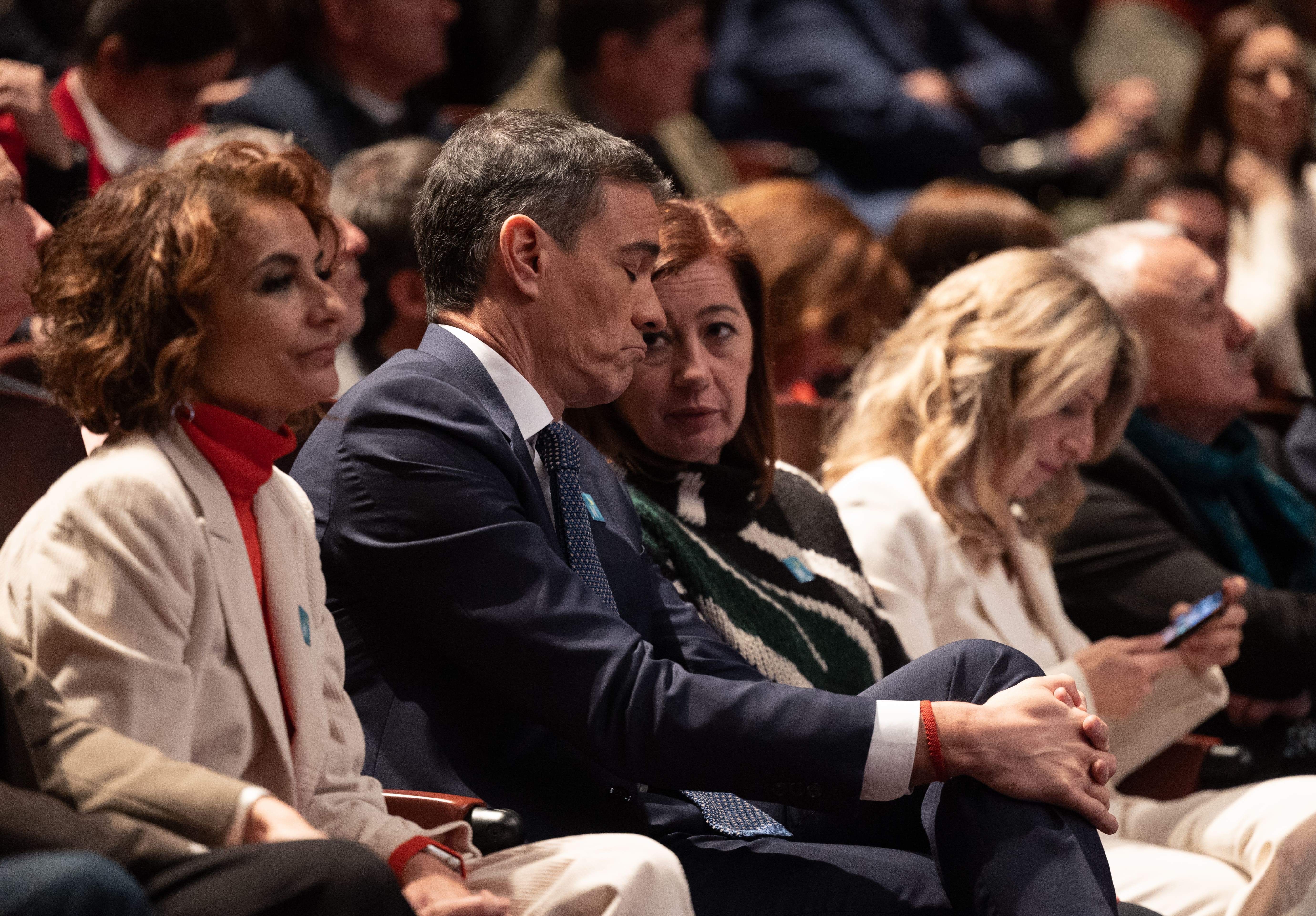 El PSOE congela la qüestió de confiança de Junts i guanya temps ajornant la decisió de la Mesa