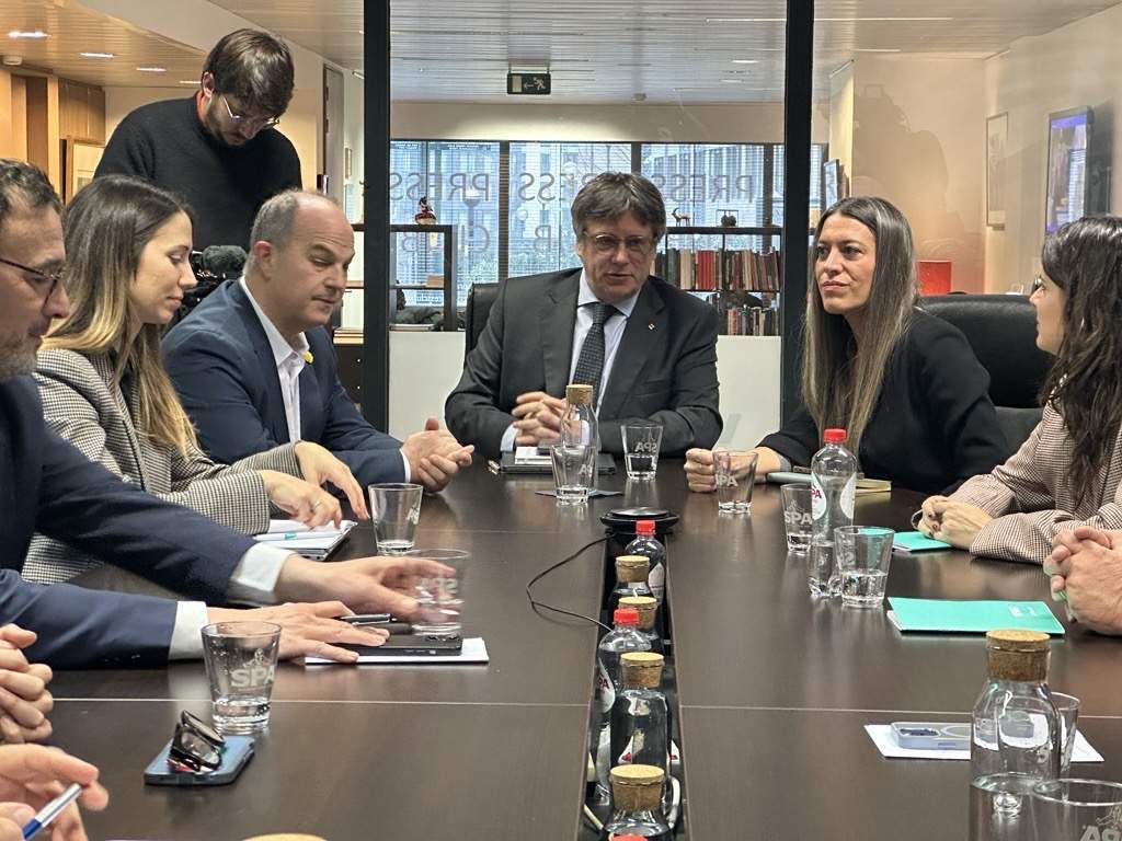 Junts retira la qüestió de confiança a Sánchez per donar marge a la negociació