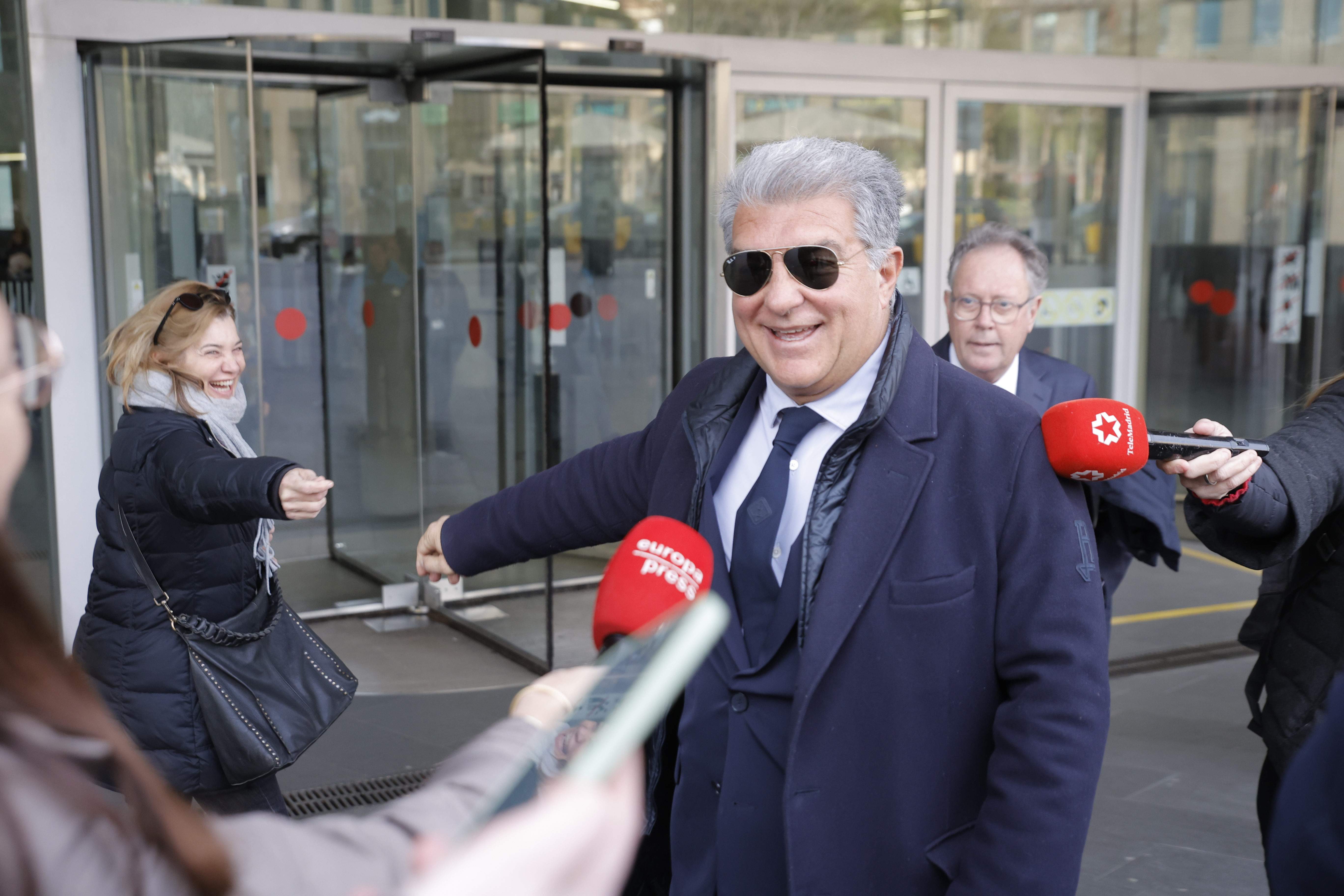 Li ha demanat a Joan Laporta que el deixi sortir perquè no pot seguir en el Barça