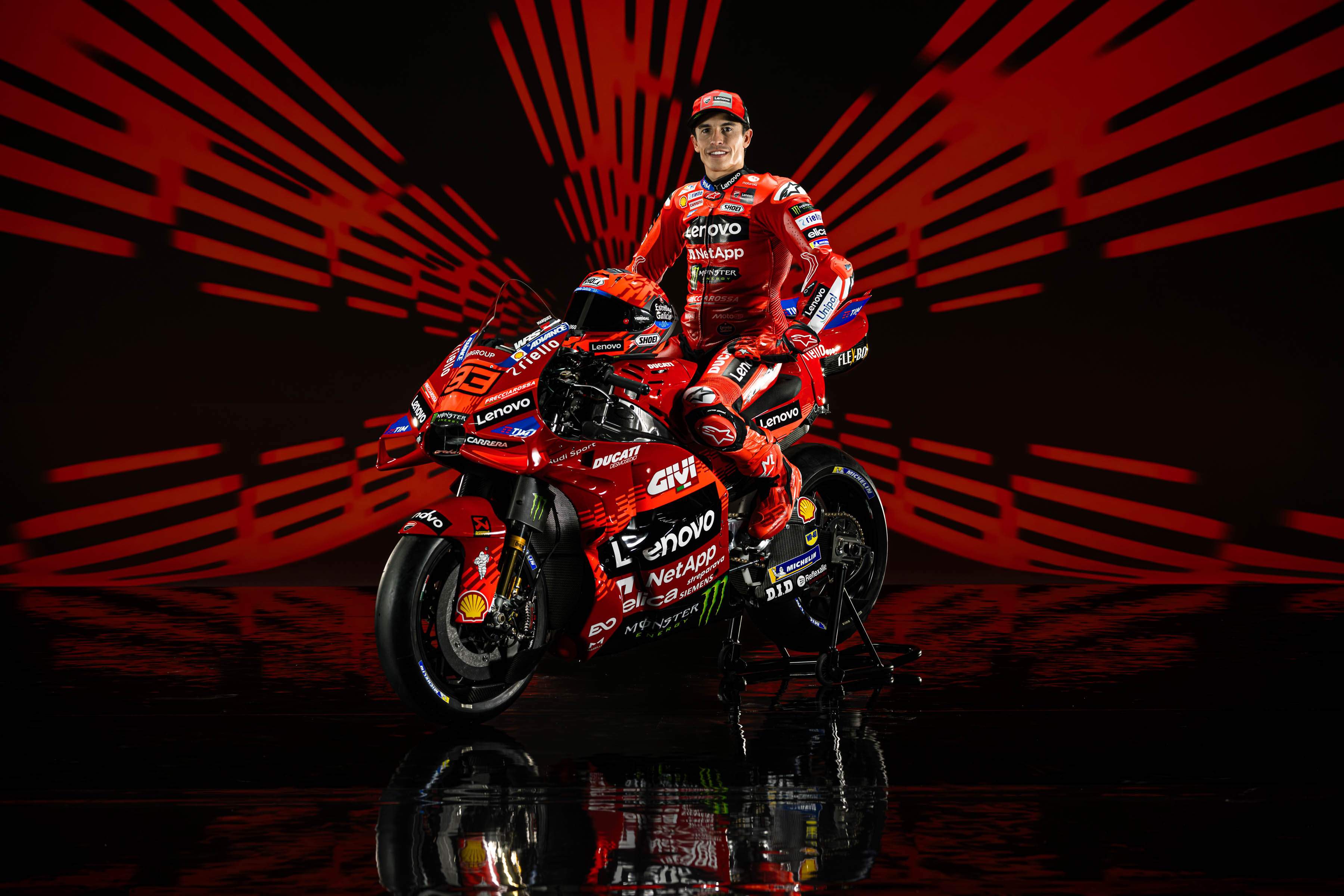 Marc Márquez lo apuesta "todo al rojo" y empieza una nueva etapa ilusionante en Ducati