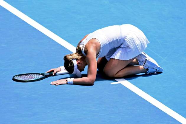 Paula Badosa celebra su victoria contra Coco Gauff al Open de Australia 7 Foto: EFE