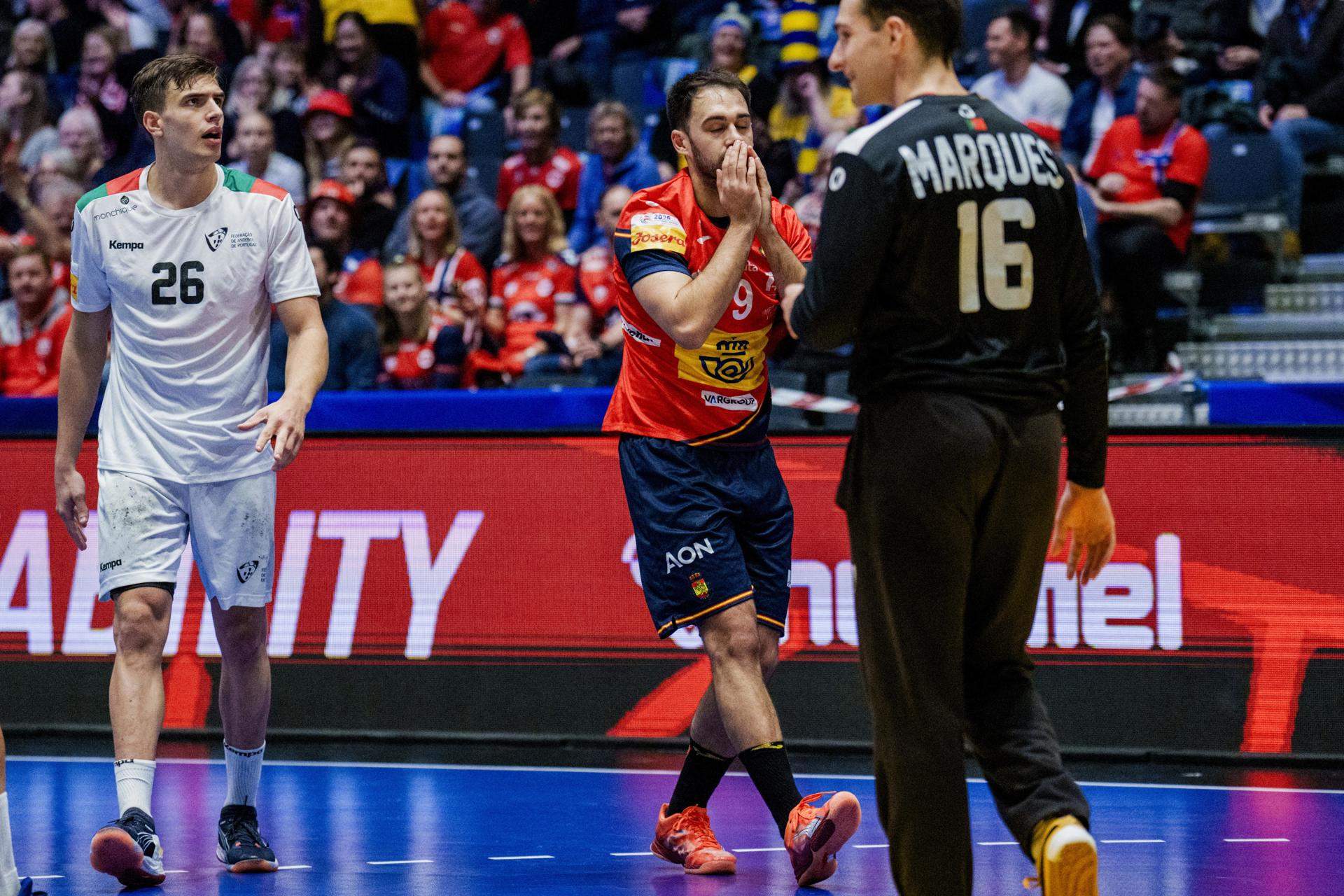 Patacada d'Espanya en el Mundial d'Handbol: cau contra Portugal (29-35) i queda eliminada