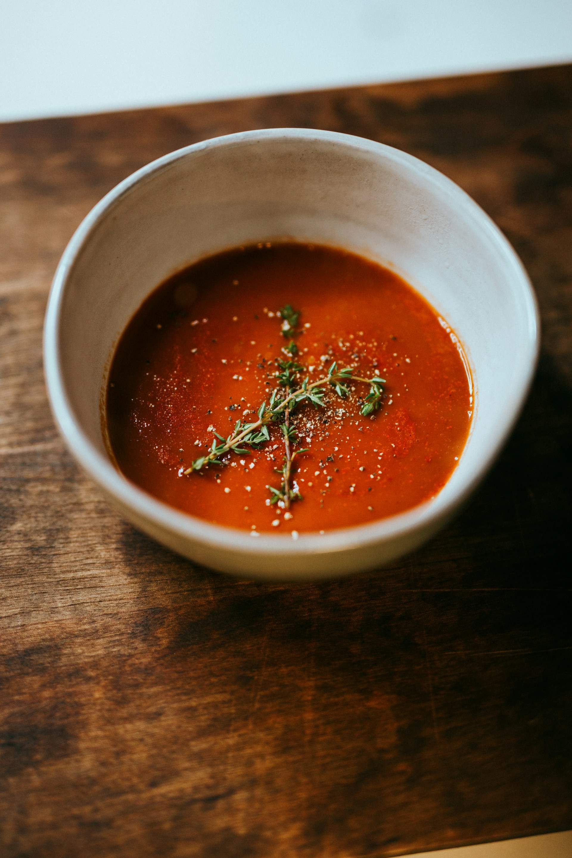 El truco más fácil para hacer la mejor salsa de tomate para una pizza