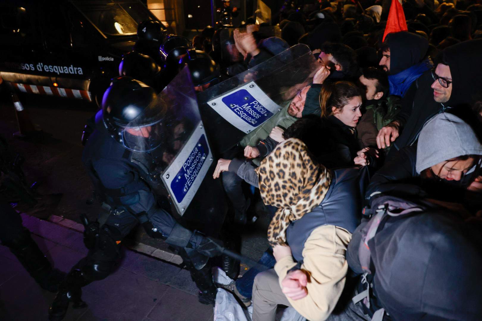 El Ayuntamiento de Barcelona cifra en 19.000 euros los daños por las protestas de la Antiga Massana