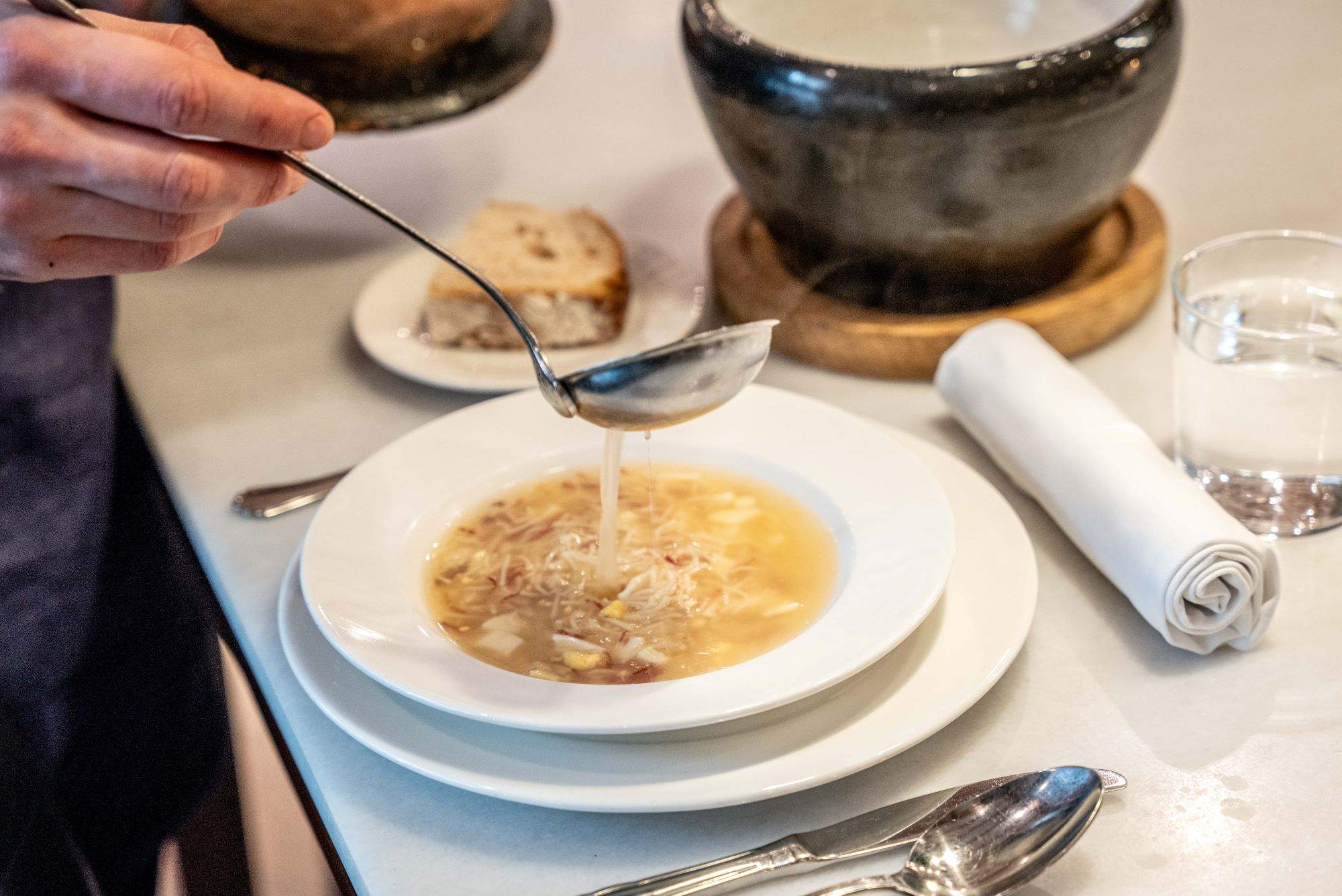 ¿Cocido madrileño o escudella catalana? La sopa tradicional que ya no existe en los restaurantes