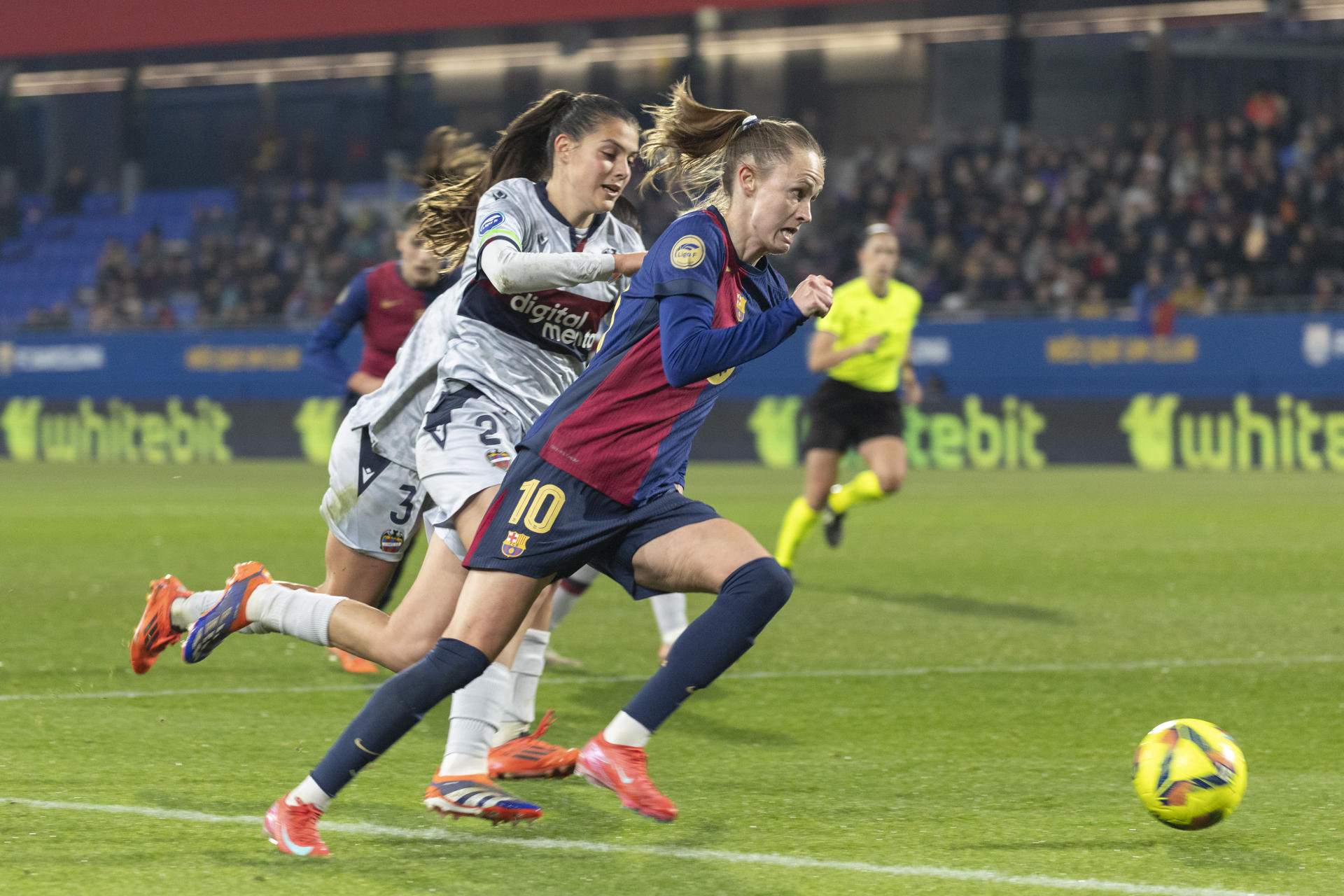 El Barça cau davant el Llevant (1-2) i perd un partit de la Lliga F gairebé dos anys després