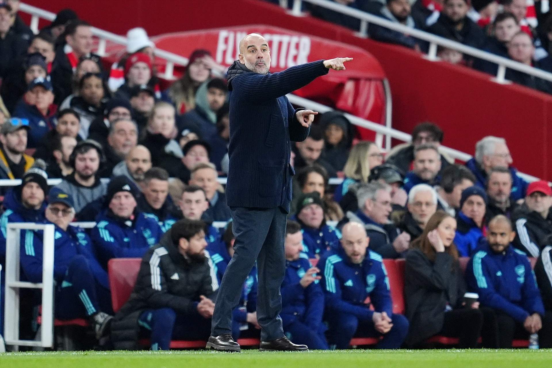 El Manchester City cau amb estrèpit contra l'Arsenal (5-1) i torna al Dia de la Marmota