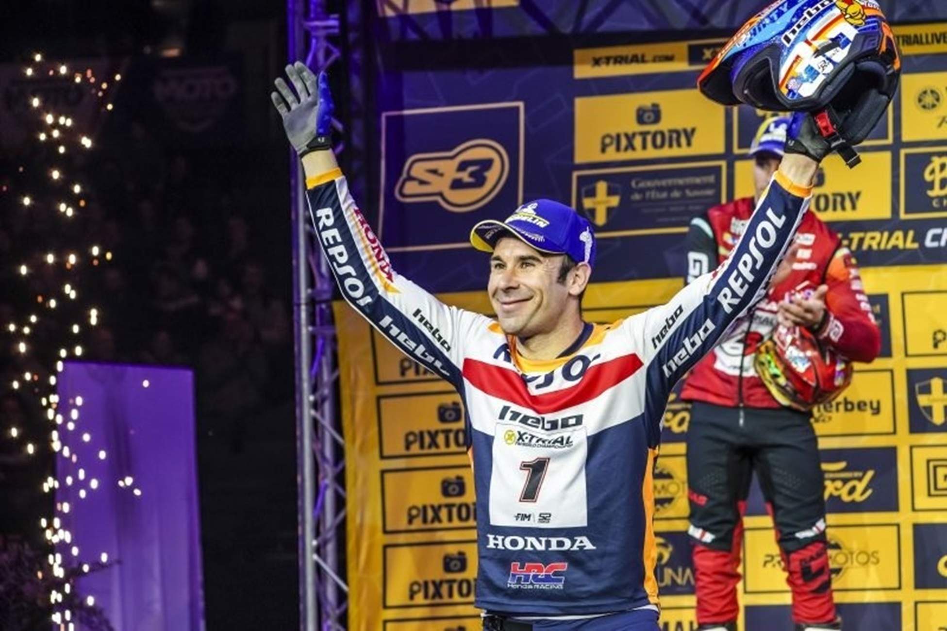 Toni Bou conquista Barcelona por decimoctava vez y Raga se despide de la competición por la puerta grande