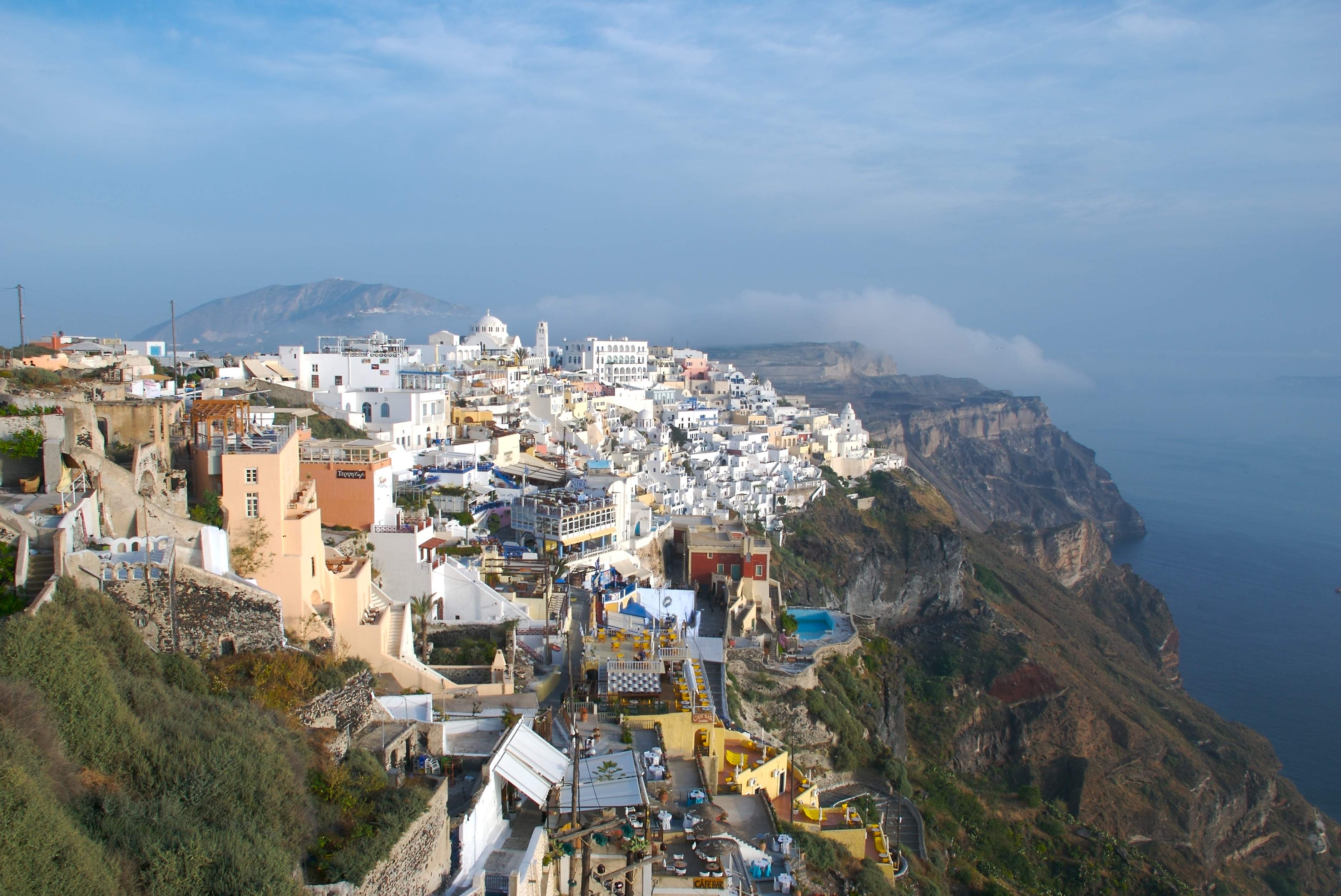 Alerta a Grècia: centenars de terratrèmols sacsegen Santorini i Amorgós