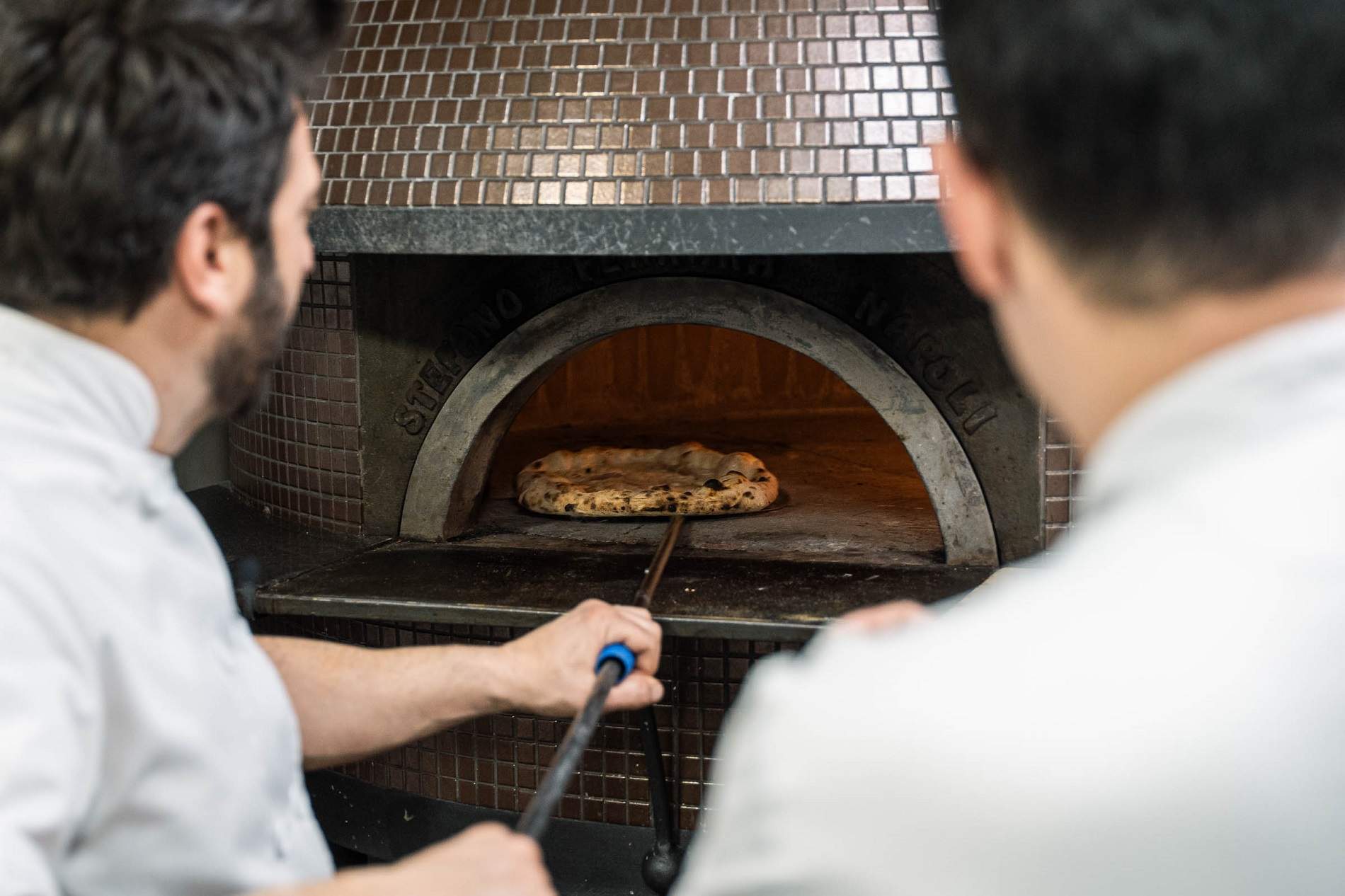 Las 4 mejores pizzas de Barcelona que puedes probar este año en este restaurante top al Paralelo