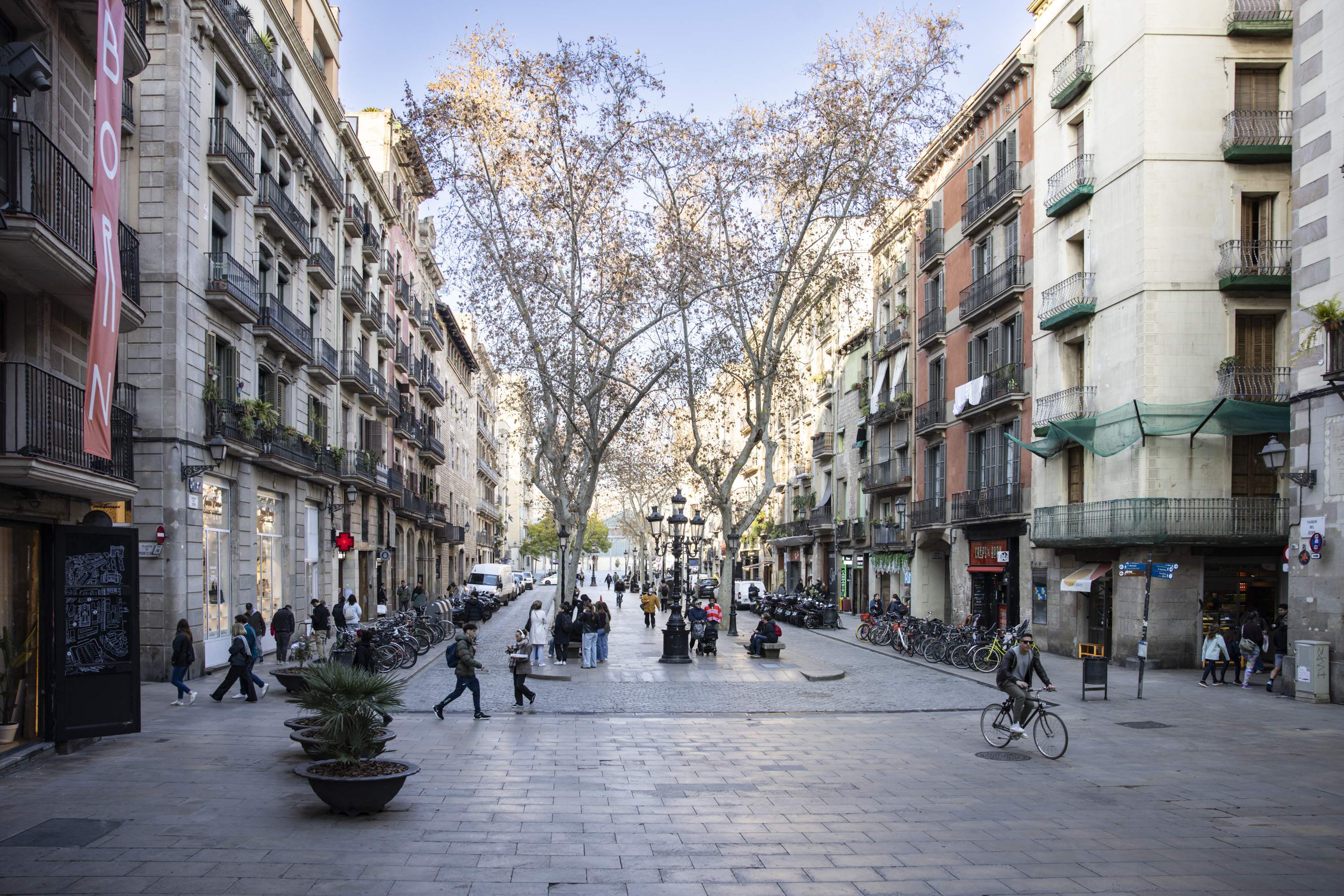 El carrer més bonic de Barcelona, el gran monument casteller i altres atractius de Ciutat Vella