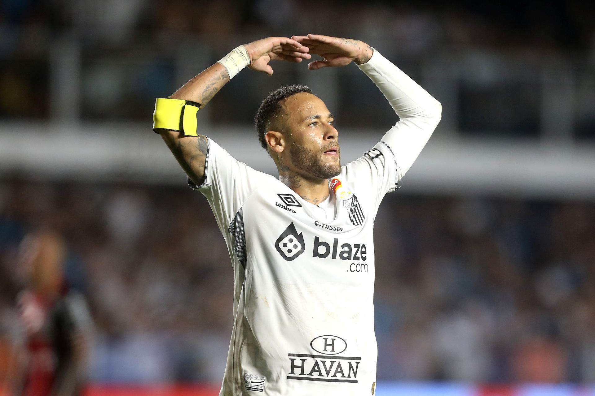 Neymar recupera el somriure el dia del seu redebut al Santos: aniversari i MVP