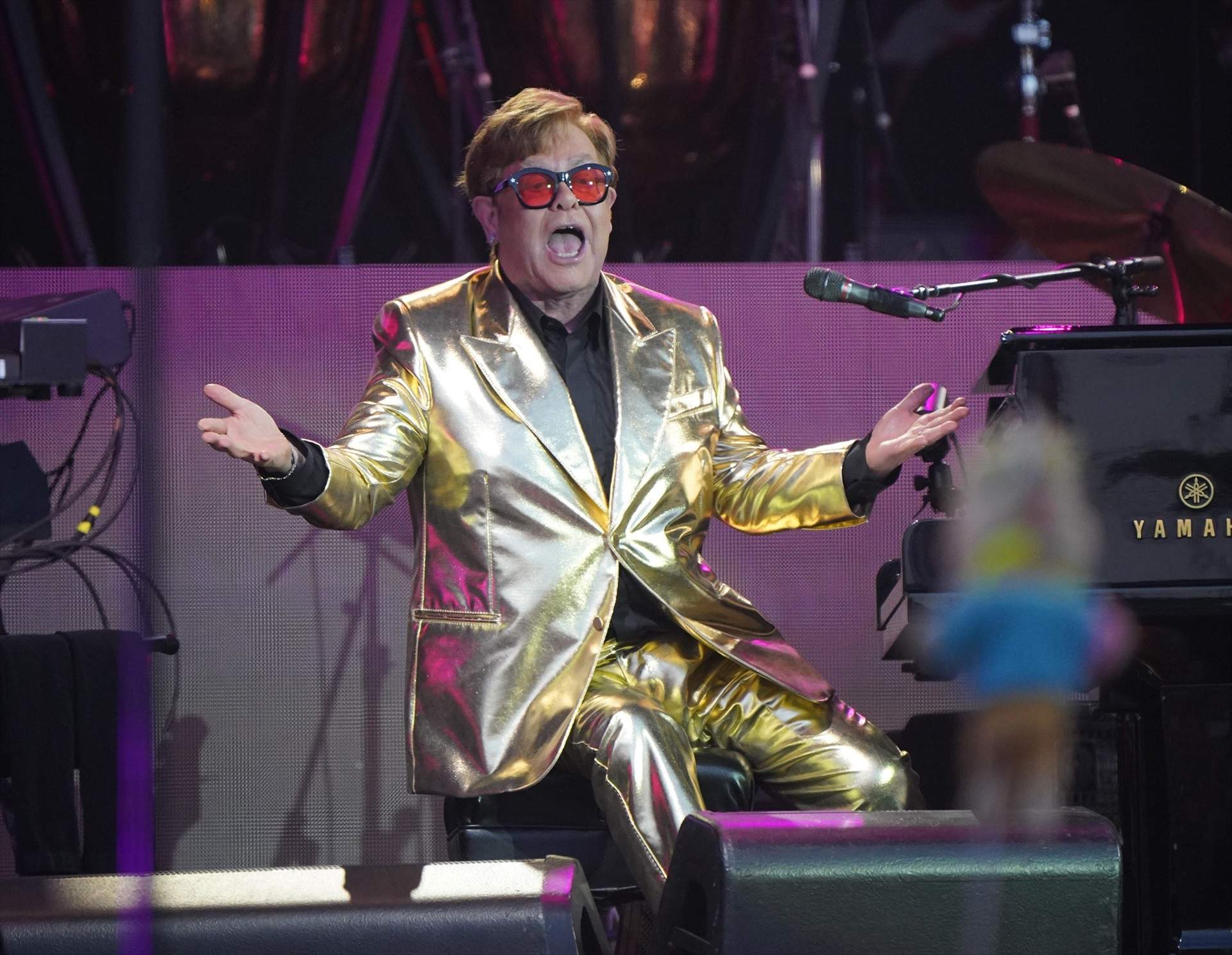 Elton John estrena cançó i publicarà nou disc el proper abril