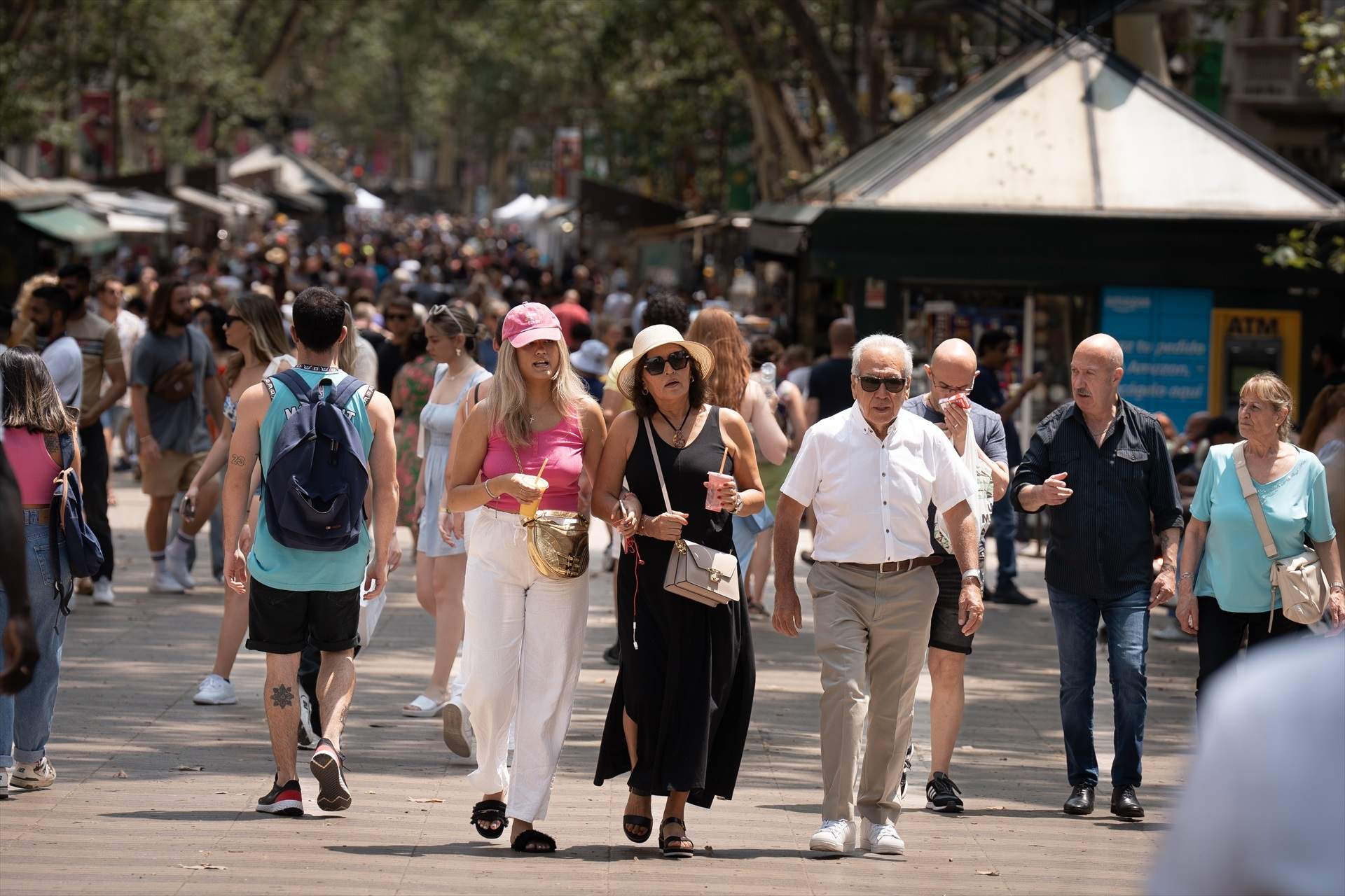 La población de Catalunya aumentó en 110.268 personas en 2023: el segundo crecimiento más elevado en 15 años