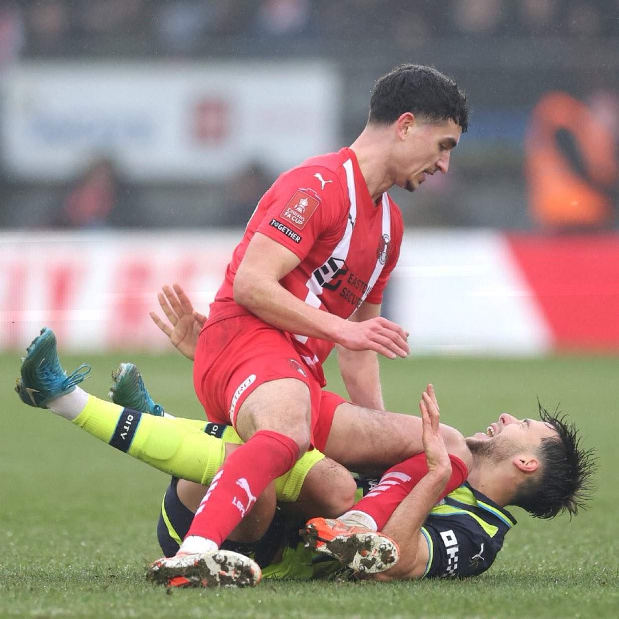 Lesió de Nico González: què li passa, quina lesió té i quant temps estarà de baixa amb el Manchester City