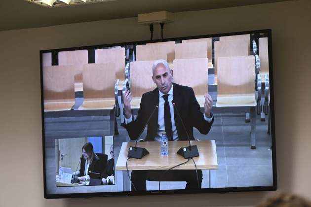 Luis Rubiales declara pel petó a Jenni Hermoso / EFE