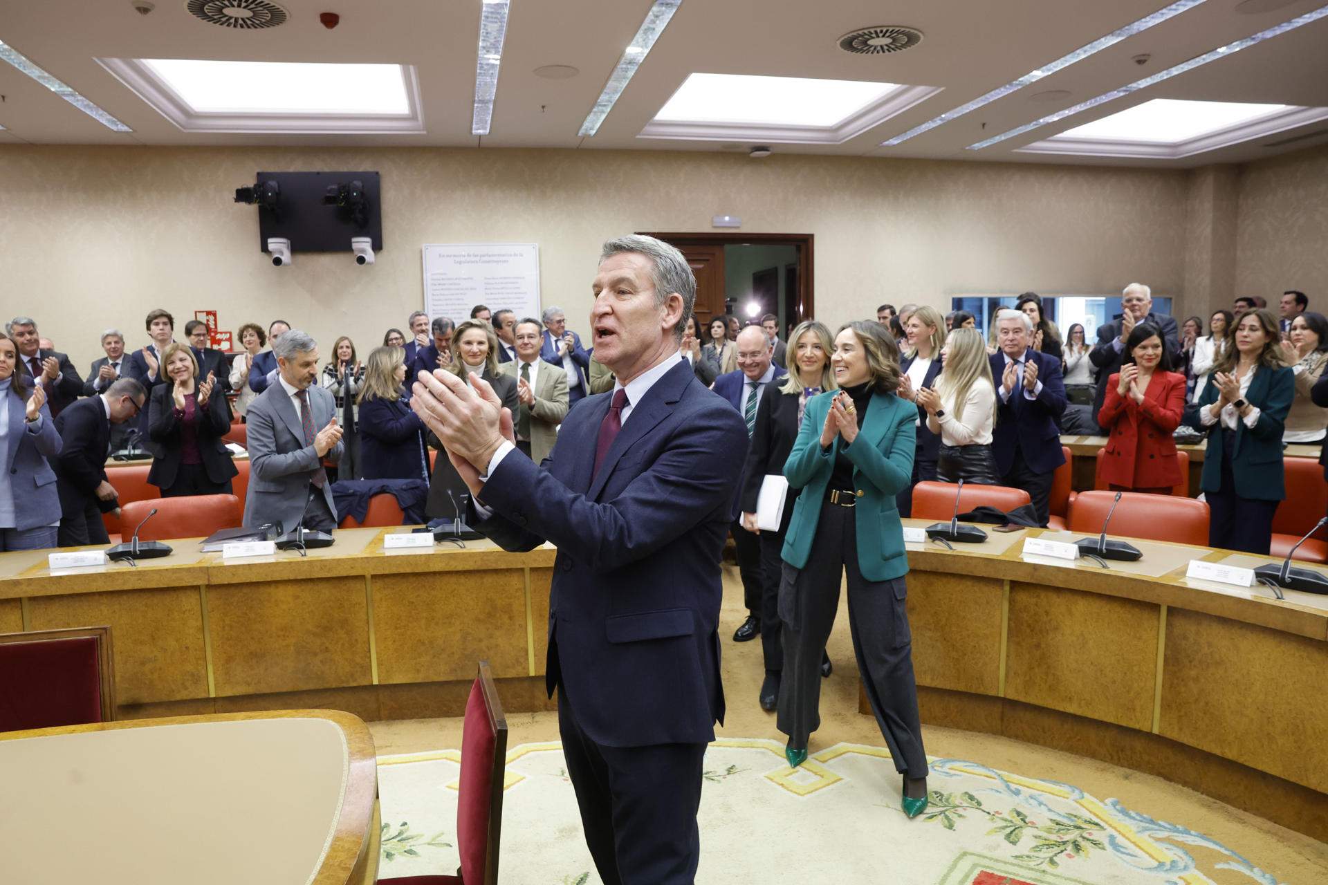 Feijóo acusa l'independentisme d'utilitzar la immigració per controlar les fronteres