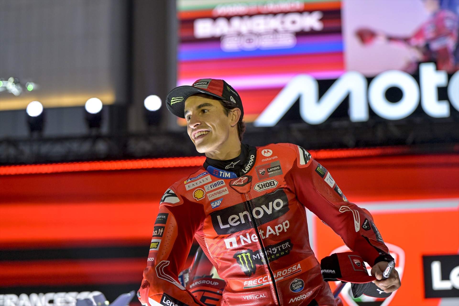 Marc Márquez lidera los primeros tests en Buriram y Àlex Márquez sigue sorprendiendo