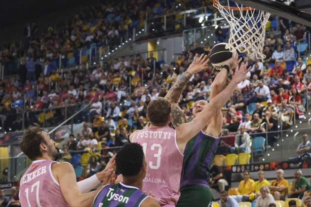 Unicaja Málaga y Juventud Badalona en la Copa del Rey 2025 de básquet / Foto: EFE