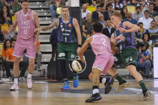 Unicaja Málaga y Juventud Badalona en la Copa del Rey 2025 de básquet / Foto: EFE