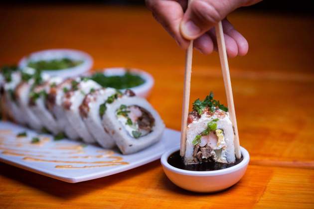 Como comer sushi llevada|traída Como comer sushi llevada|traída