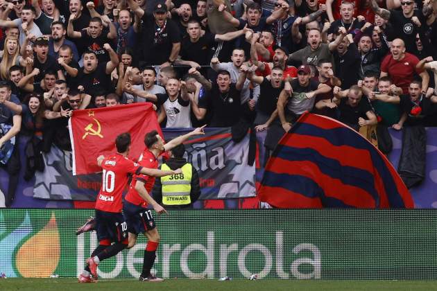 Budimir Aimar Oroz gol Osasuna / Foto: EFE