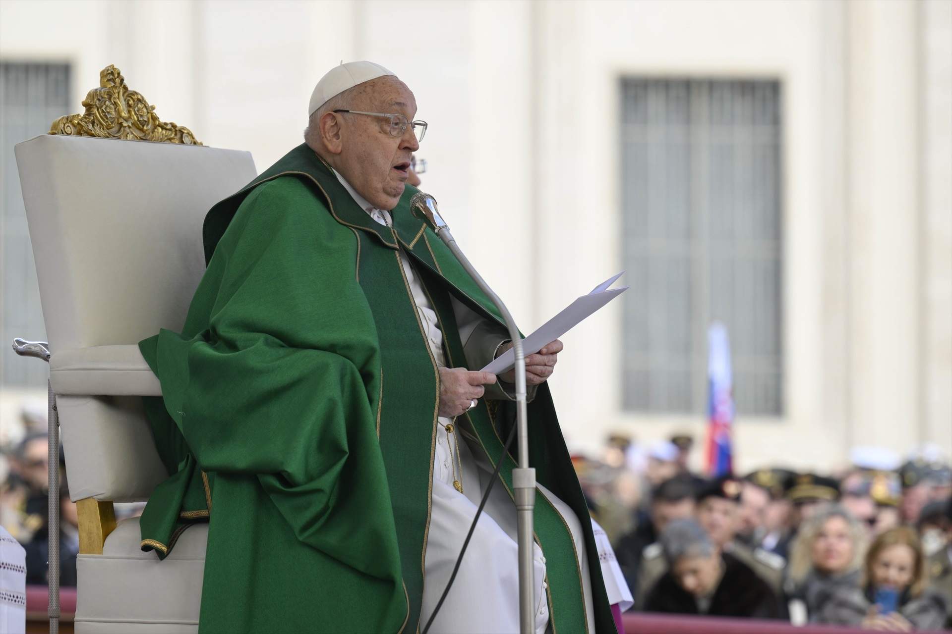 La sombra de la renuncia del papa Francisco planea sobre el Vaticano