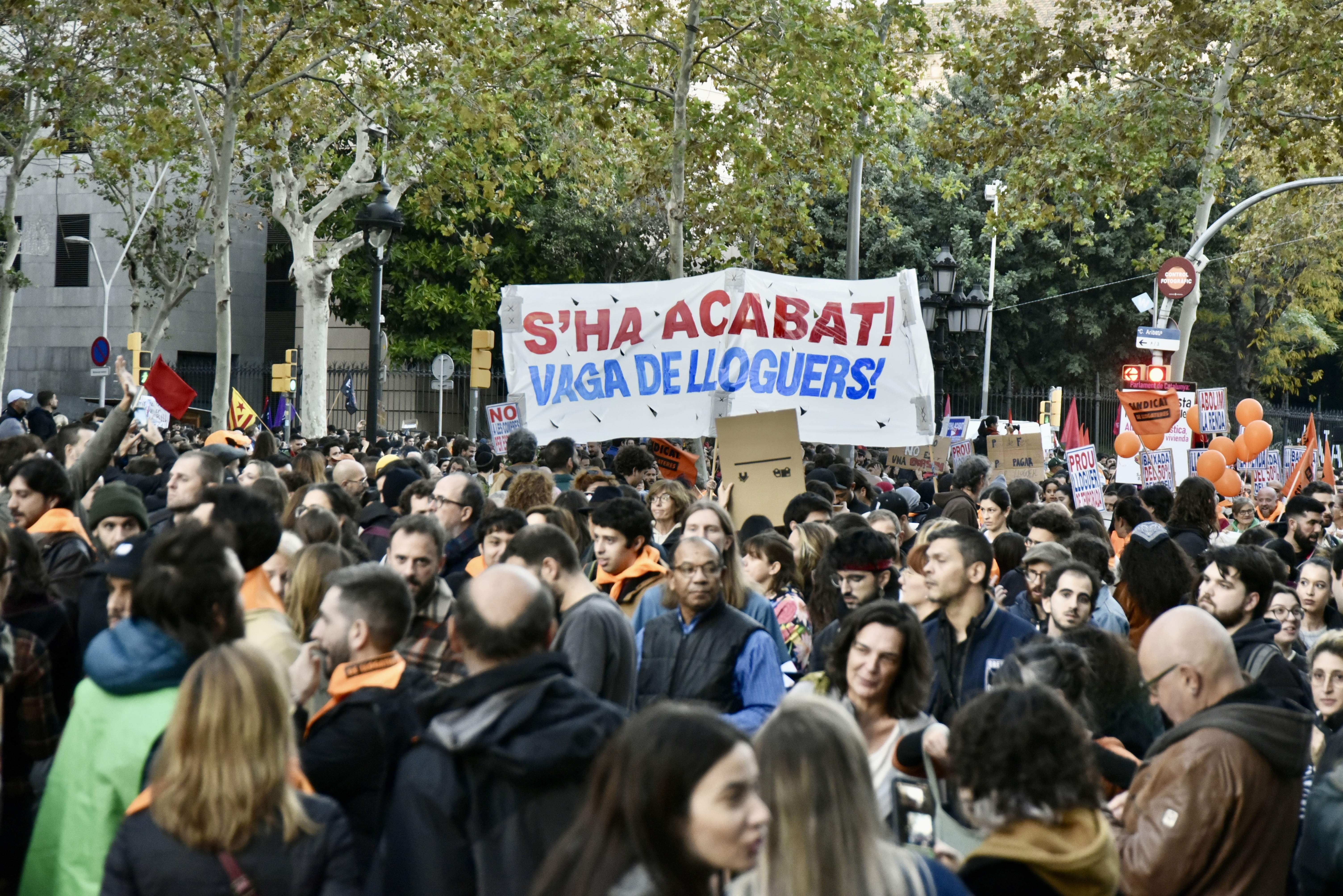 Convocan una manifestación el 5 de abril en Barcelona para reclamar una bajada del 50% del precio de alquiler