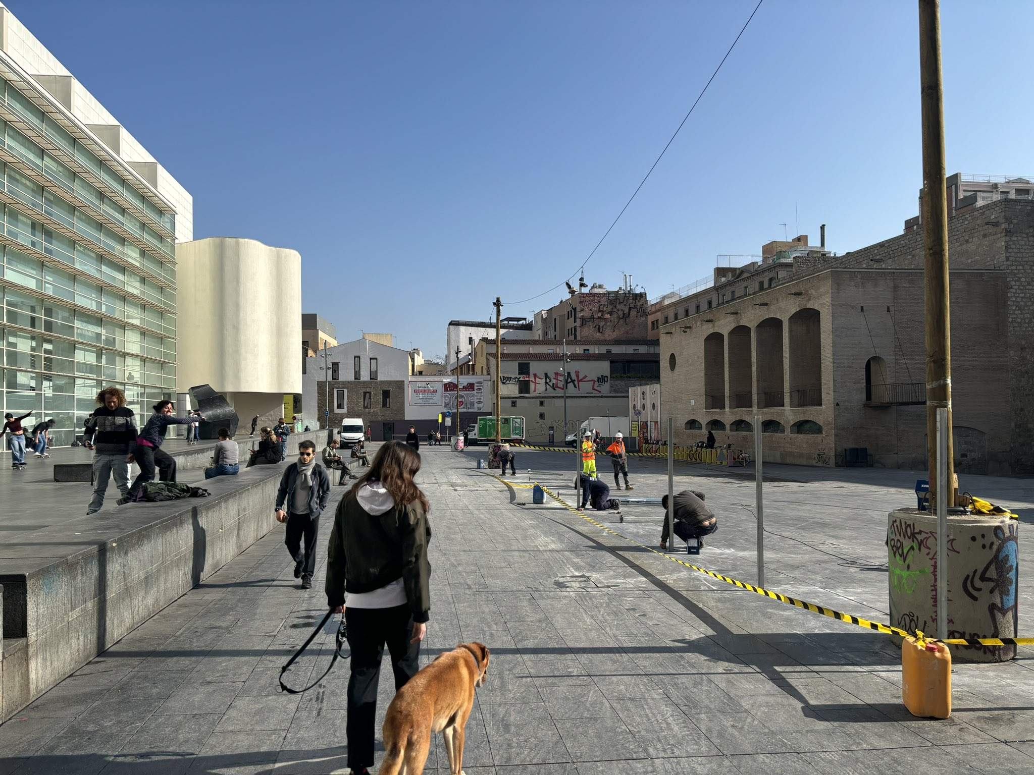 Contrarios a la ampliación del MACBA convocan vecinos y skaters a manifestarse en rechazo a las obras