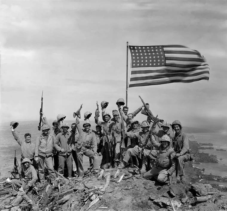 marinas saludando la bandera iwo jima joe rosenthal