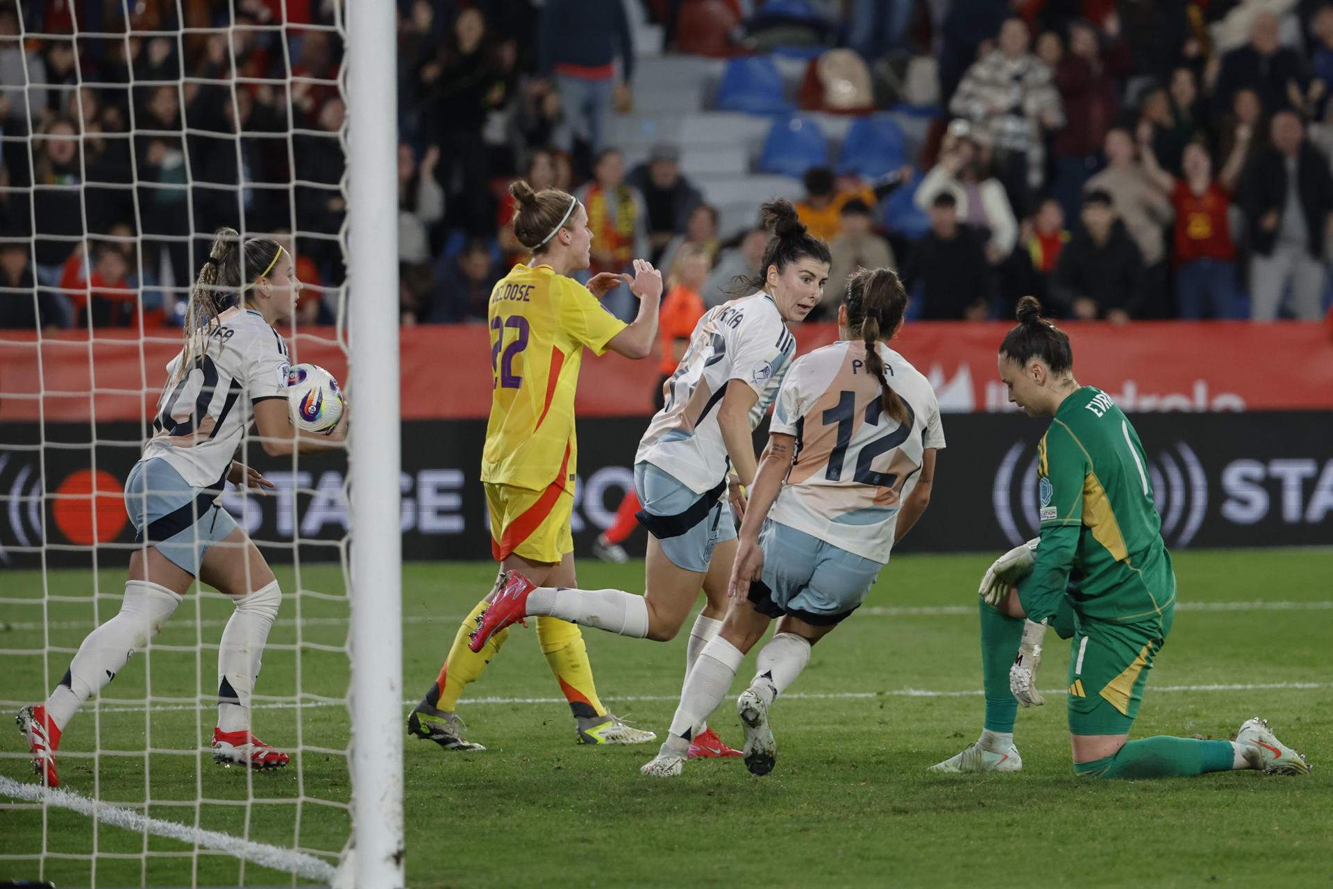 España remonta in extremis contra Bélgica (3-2) para empezar con buen pie la defensa de la Nations League