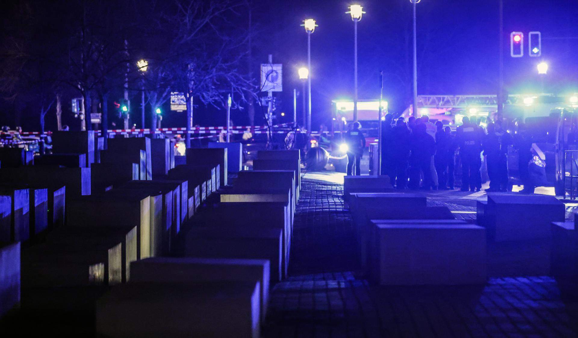 Apuñalamiento en el Monumento del Holocausto en Berlín: un turista español herido de gravedad