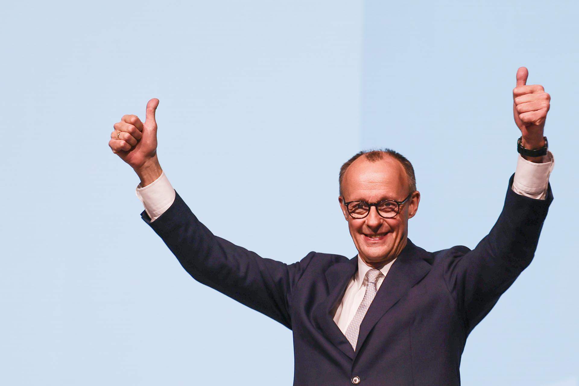 Qui és Friedrich Merz, la cara més conservadora de la CDU, enemic de Merkel i futur canceller d'Alemanya