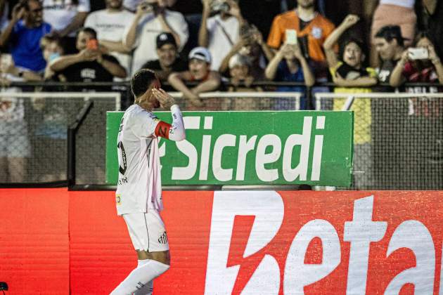 Neymar celebra un gol amb el Santos / Foto: Santos FC