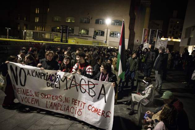 Manifestació contra l'ampliació del MACBA / Foto: Carlos Baglietto