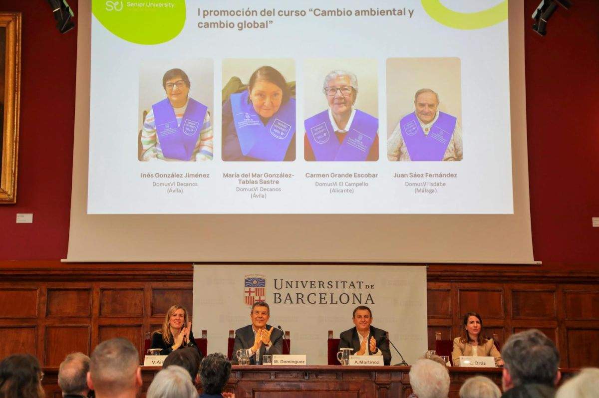 Més de 50 persones grans demostren que l'aprenentatge no té edat