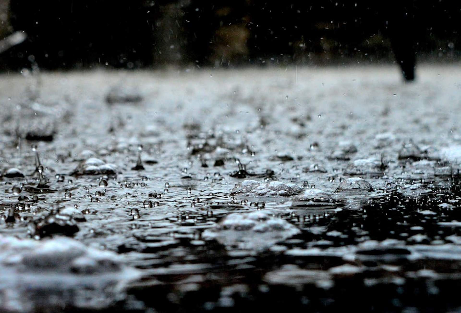 Alerta per tempestes i pluja intensa aquest cap de setmana: com afectarà la borrasca Jana a Catalunya?