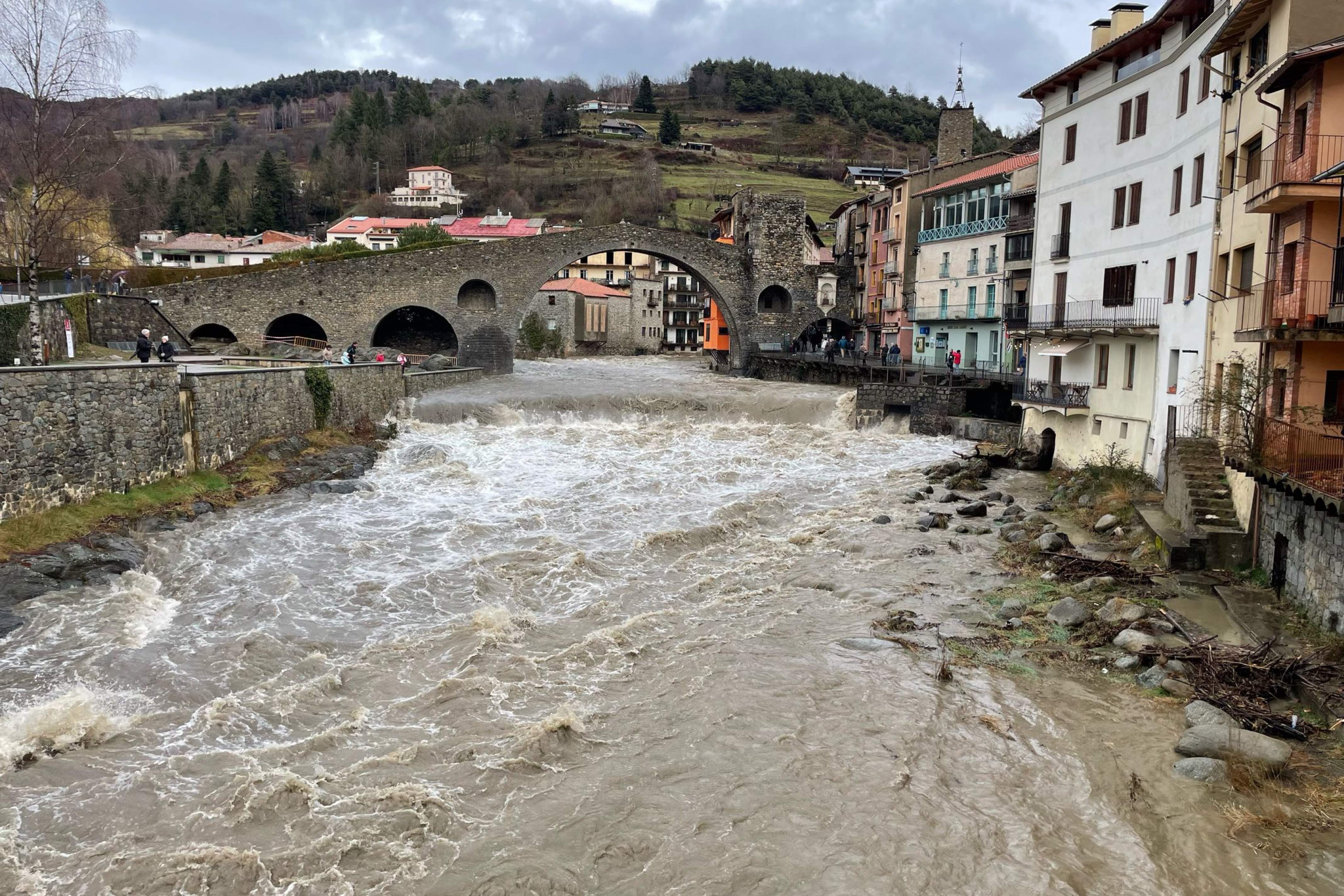 Cinc vídeos de la crescuda de rius per la borrasca Jana