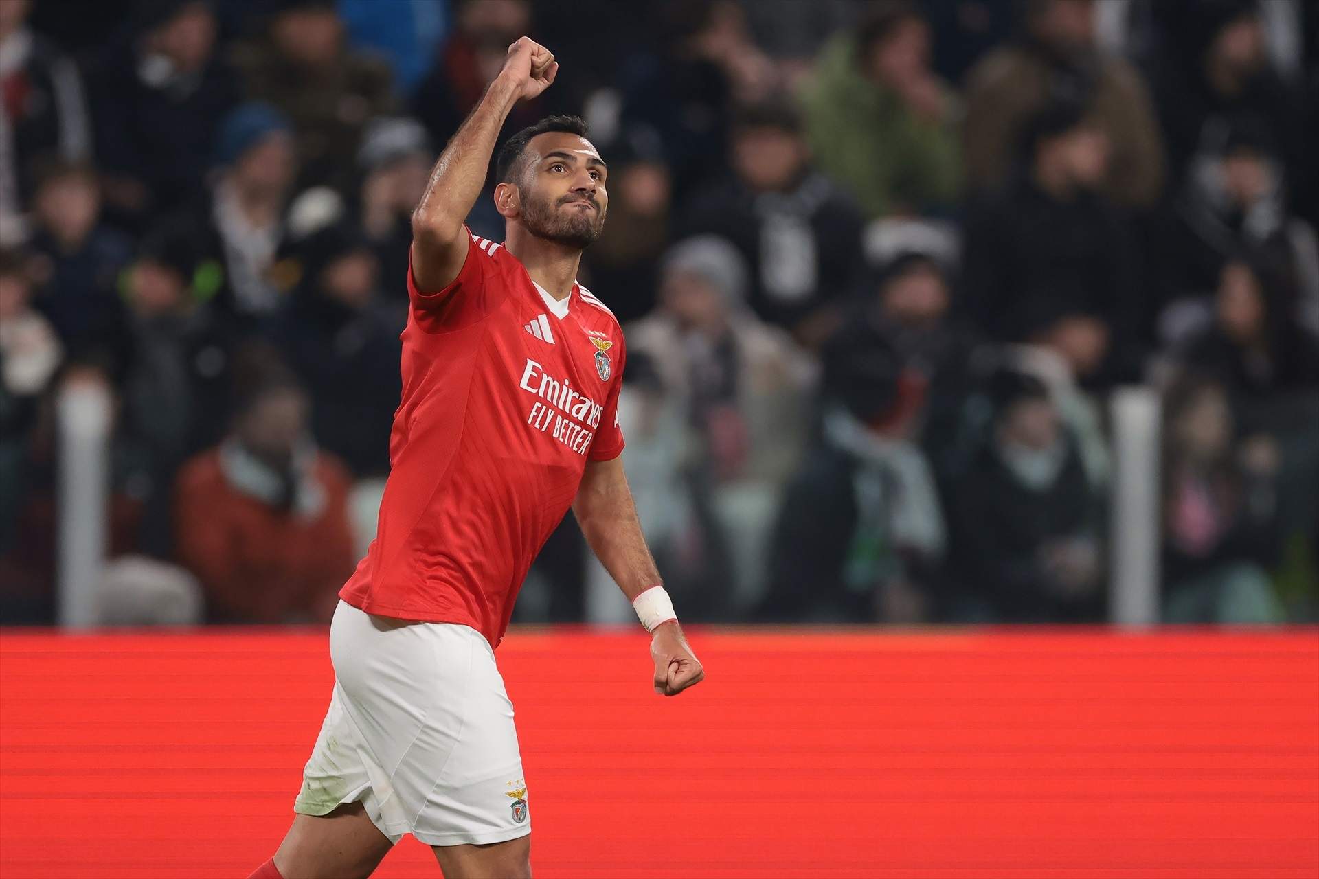 Qui és Vangelis Pavlidis? La revolució grega del Benfica que amenaça el Barça a la Champions